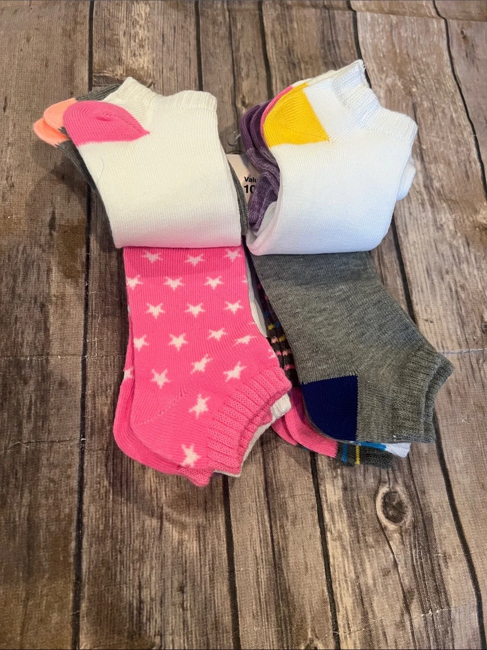 SO Girls Size Medium Socks, Fits Sizes 11-5